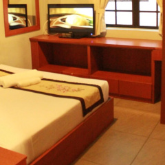 Your Hotel thumbnail 5