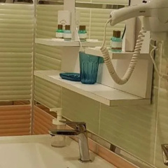 Marina Hotel thumbnail 7