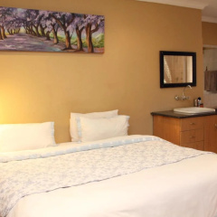 Sunset Ridge Guesthouse thumbnail 2