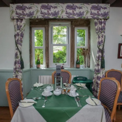 The Racehorses Hotel thumbnail 6