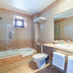 Hotel Ca'l Bisbe - Bild 7
