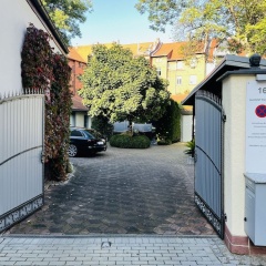 Altstadthaus Buddha - Bild 1