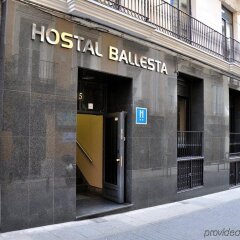 Отель Hostal Ballesta Испания, Мадрид - 3 отзыва об отеле, цены и фото номеров - забронировать отель Hostal Ballesta онлайн вид на фасад