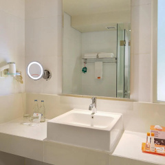 HARRIS Hotel Kuta Tuban Bali - Bild 10