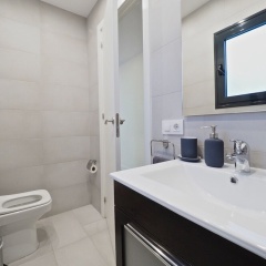 Modern Catalan Apartments by Olala Homes - Bild 9