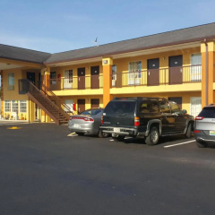 Executive Inn thumbnail 13