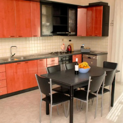 Mare and City House thumbnail 12