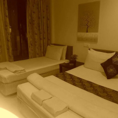 Hotel 168 thumbnail 3