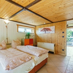 Beautiful Holiday Home in Friedrichsbrunn With Garden - Bild 1