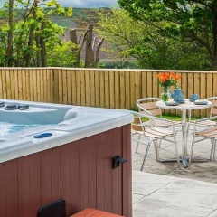 Maple Cottage With Hot Tub Near Cupar, Fife thumbnail 9