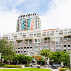 Sky City Apartments at Midtown - Bild 14