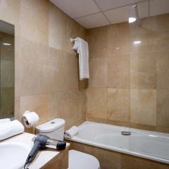 Madrid Airport Suites, Affiliated by Meliá - Bild 11