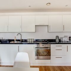 Отель Chic Apartment in Manchester near Old Trafford Великобритания, Солфорд - отзывы, цены и фото номеров - забронировать отель Chic Apartment in Manchester near Old Trafford онлайн фото 3