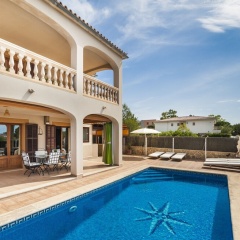 Villa With Pool and sea Views - Bild 12