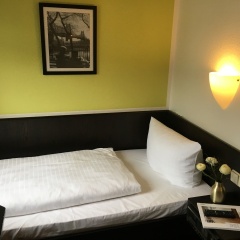 rugs HOTEL Köln - Bild 1