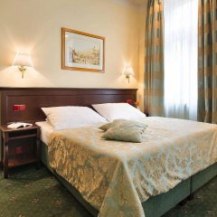 EA Hotel Downtown - Bild 5
