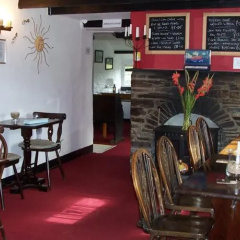 The Halfway House Inn thumbnail 3