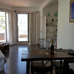 The Sky Attic Apartment thumbnail 2