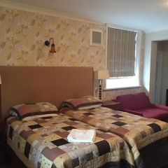 The Royal Standard Guest House thumbnail 4