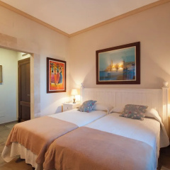 Luxurious 6-bedroom Villa Just 10 Minutes From the Beach - Bild 6