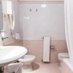 Hotel Ambassador Tre Rose - Bild 16