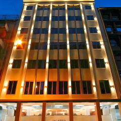 The Alassia Hotel - Bild 1