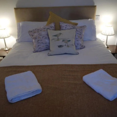 The Pilot Boat Inn thumbnail 2