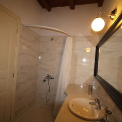 Alexandra Guesthouse thumbnail 9