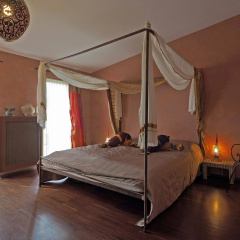 The Rooms Bed & Breakfast thumbnail 1