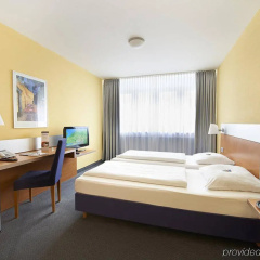 GHOTEL hotel & living München-Nymphenburg - Bild 1