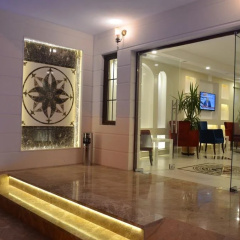 Apameia Hotel