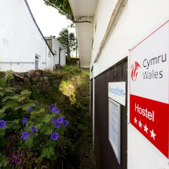 Hostel YHA Poppit Sands thumbnail 14