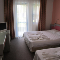 Aymes Hotel - Bild 3