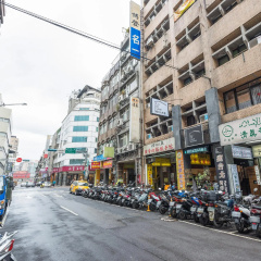 Fun Inn Taipei Hostel