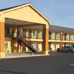 Executive Inn thumbnail 12