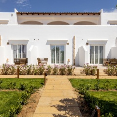 Eques Petit Resort - Bild 1