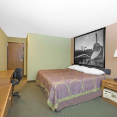 Super 8 by Wyndham Worthington Minnesota thumbnail 5