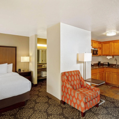 La Quinta Inn & Suites by Wyndham Las Vegas Red Rock - Bild 6