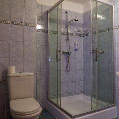 Six Inn Hotel - Bild 10