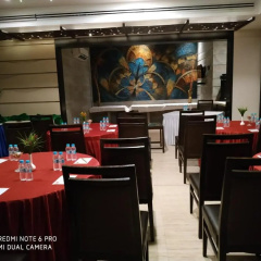 Tarawade Clarks Inn thumbnail 29