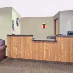 Super 8 by Wyndham Galva thumbnail 2