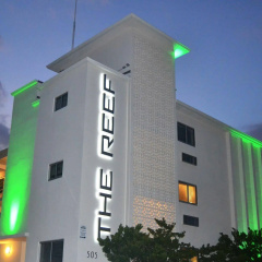 The Reef A North Beach Village Resort Hotel thumbnail 1