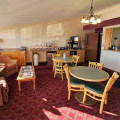Red Carpet Inn thumbnail 5