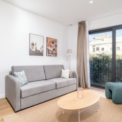 Limehome Barcelona Plaça Pirineus - Bild 7