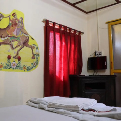 Govind Hotel thumbnail 27