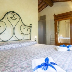 Tassinaia photo 4