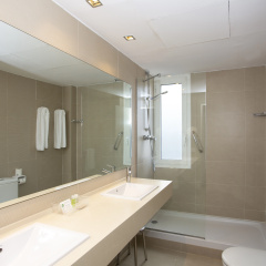 Casual Colours Barcelona Hotel by Casual Hoteles - Bild 8