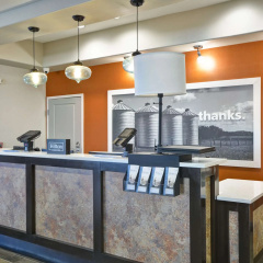 Hampton Inn Kenedy thumbnail 2