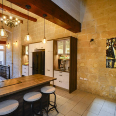 Julesy's BnB thumbnail 22