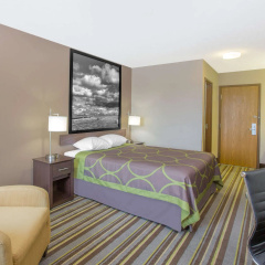 Super 8 by Wyndham Hastings thumbnail 6